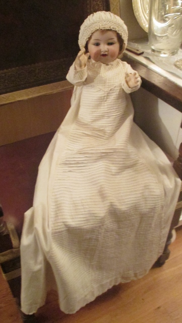 xxM963M Beautiful Christning gown hand made 1902